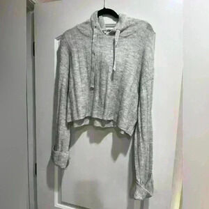Sincerely Jules cropped sweater, size small. Gray, nwot.